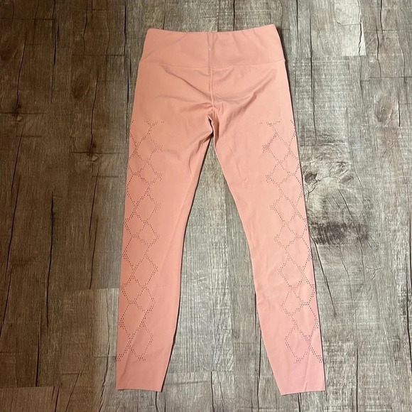 Varley - Peachish Pink - Leggings - Size Small - EUC!! - Picture 6 of 6
